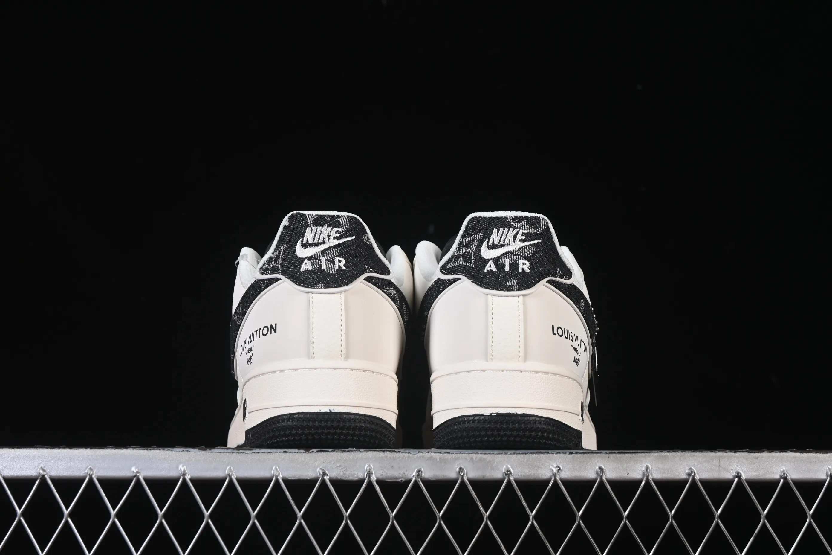 All categories Nk Air Force 1 Air Force series Nk Air Force 1 Low Air Force low-top Nike Air Force 1'07 Low LV joint black denim print Air Force 1 low-top casual sneakers SM6668-108